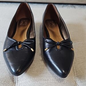 Naturalizer Black Leather Flats with Pointed Toe